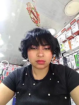 Snapshot of TioreHentai chatting on 12.15.25 TioreHentai online show from 12.15.25