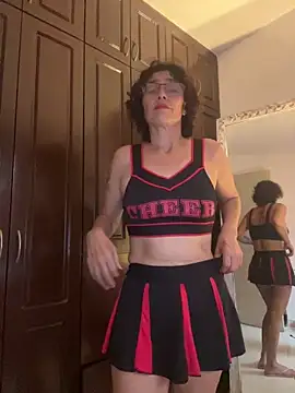 Snapshot of MireyaTorresGu chatting on 02.04.26 MireyaTorresGu online show from 02.04.26