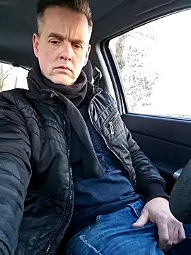 Hectorthyssen1 online show from 02.17.25