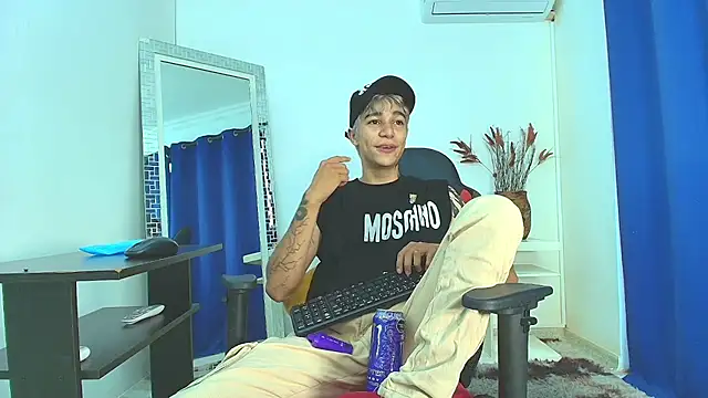 Zacktk7 online show from 02.21.25