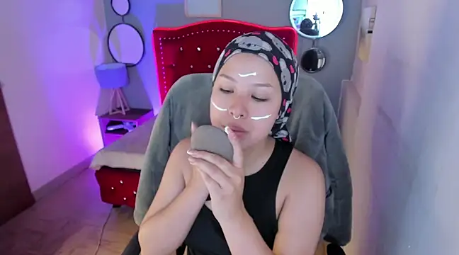 Namiko Park online show from 02.20.25