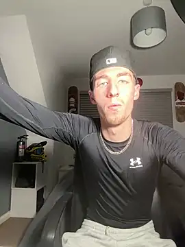 Snapshot of MikesWood21 chatting on 12.05.24 MikesWood21 online show from 12.05.24