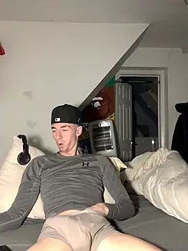 Snapshot of MikesWood21 chatting on 01.22.25 MikesWood21 online show from 01.22.25