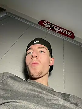 Snapshot of MikesWood21 chatting on 01.29.25 MikesWood21 online show from 01.29.25