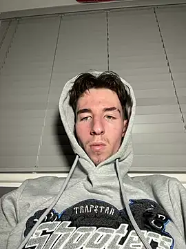 Snapshot of MikesWood21 chatting on 02.13.25 MikesWood21 online show from 02.13.25