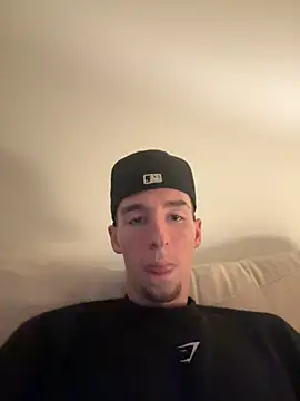 Snapshot of MikesWood21 chatting on 10.16.25 MikesWood21 online show from 10.16.25