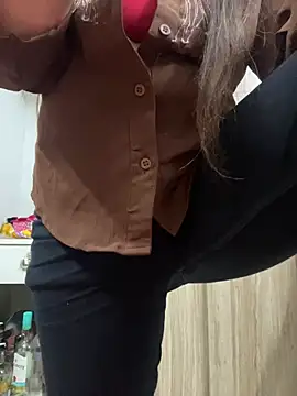 Snapshot of Sexy-Mona2 chatting on 04.06.26 Sexy-Mona2 online show from 04.06.26