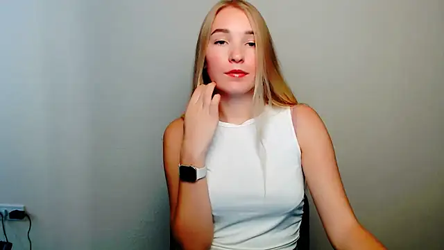 Queen ofLove online show from 10.10.25