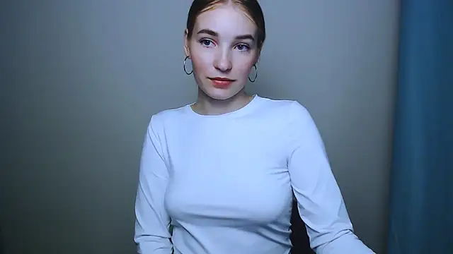 Queen ofLove online show from 11.27.25