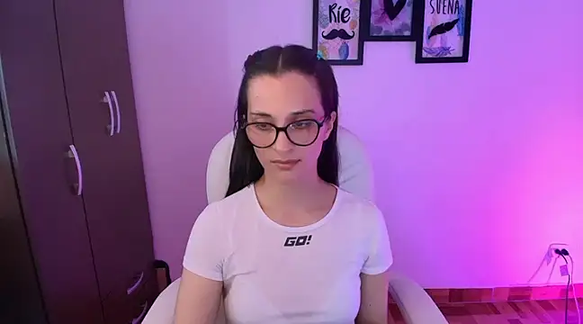 Snapshot of mariaan_m_ chatting on 03.06.25 mariaan m online show from 03.06.25
