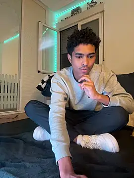 Snapshot of Ryan-hot chatting on 01.16.26 Ryan-hot online show from 01.16.26