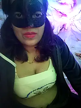 Snapshot of Inaya_Mishra chatting on 01.12.25 Inaya Mishra online show from 01.12.25