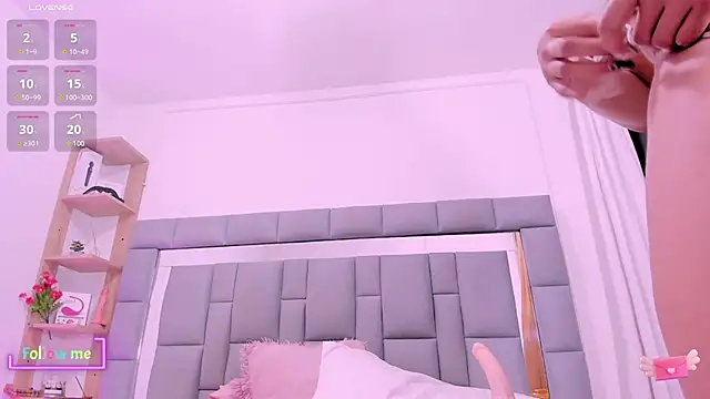 vivianne scott online show from 03.07.25