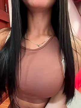 Lolitacooper online show from 11.04.25