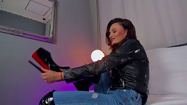 CarlaWhite online show from 02.26.25