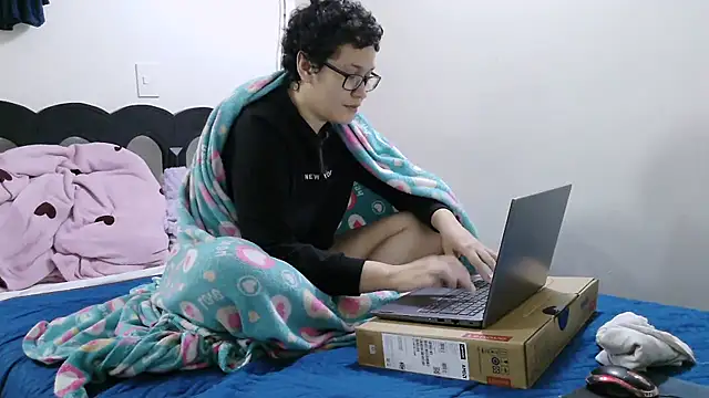 luxandracon23 online show from 03.25.26