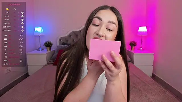 Snapshot of Aria_Blisss chatting on 11.29.25 Aria Blisss online show from 11.29.25