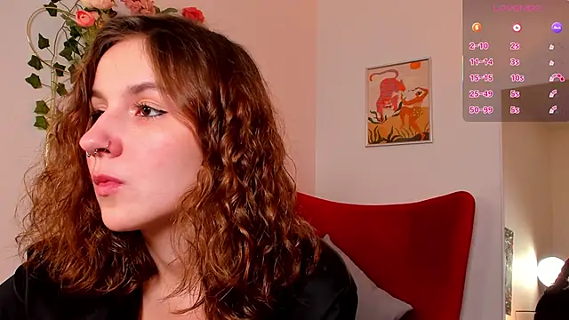 Snapshot of mind_game chatting on 10.31.25 mind game online show from 10.31.25