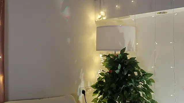 Snapshot of Kim_Oberlin_ chatting on 01.30.25 Kim Oberlin online show from 01.30.25