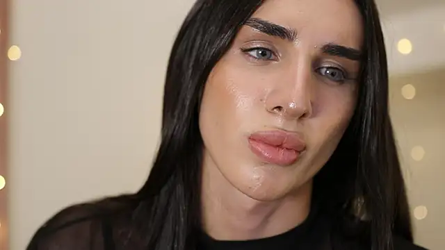 Snapshot of Kim_Oberlin_ chatting on 01.31.25 Kim Oberlin online show from 01.31.25