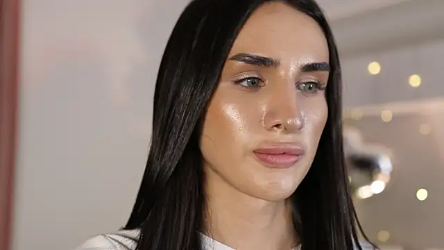 Snapshot of Kim_Oberlin_ chatting on 02.18.25 Kim Oberlin online show from 02.18.25