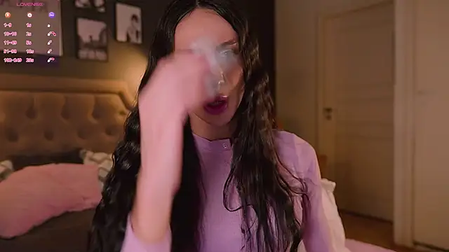 Snapshot of Kim_Oberlin_ chatting on 03.22.25 Kim Oberlin online show from 03.22.25