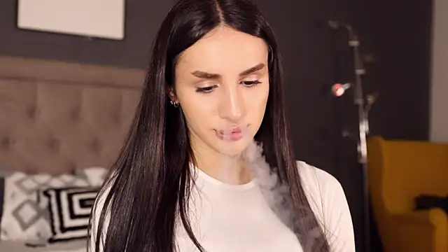 Snapshot of Kim_Oberlin_ chatting on 09.24.25 Kim Oberlin online show from 09.24.25