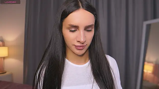 Snapshot of Kim_Oberlin_ chatting on 11.05.25 Kim Oberlin online show from 11.05.25