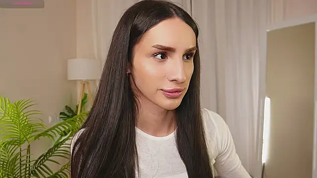 Snapshot of Kim_Oberlin_ chatting on 12.03.25 Kim Oberlin online show from 12.03.25