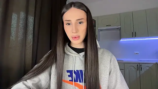 Snapshot of Kim_Oberlin_ chatting on 02.24.26 Kim Oberlin online show from 02.24.26