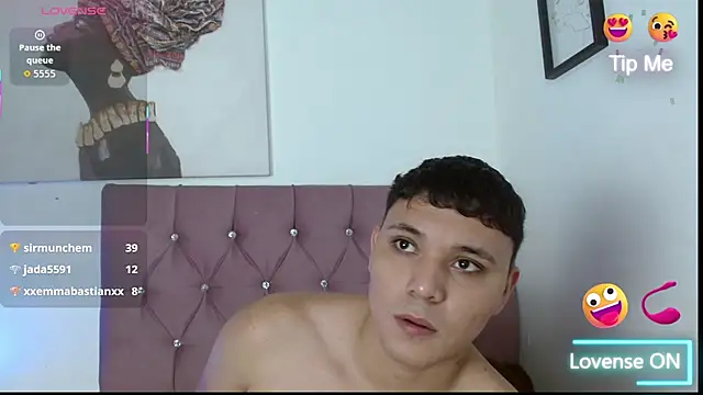 Snapshot of couple_lovelyds chatting on 10.14.25 couple lovelyds online show from 10.14.25