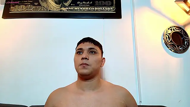 Snapshot of couple_lovelyds chatting on 02.15.26 couple lovelyds online show from 02.15.26