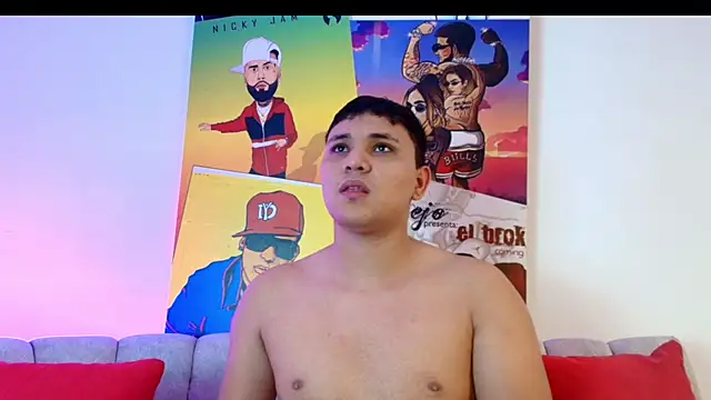 Snapshot of couple_lovelyds chatting on 02.25.26 couple lovelyds online show from 02.25.26