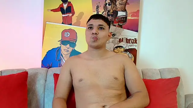 Snapshot of couple_lovelyds chatting on 02.27.26 couple lovelyds online show from 02.27.26