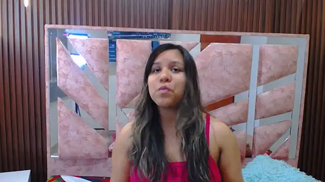 stephanieross202cl online show from 12.20.25