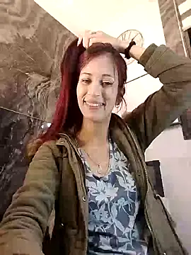 Snapshot of catt_evans1 chatting on 12.17.24 catt evans1 online show from 12.17.24