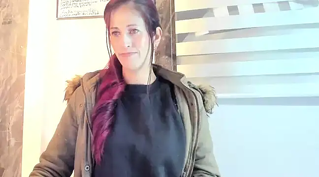 Snapshot of catt_evans1 chatting on 01.13.25 catt evans1 online show from 01.13.25