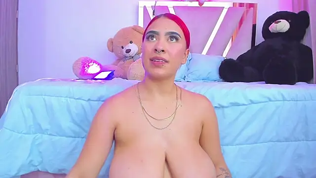 Snapshot of Sofia_martiin chatting on 02.21.25 Sofia martiin online show from 02.21.25