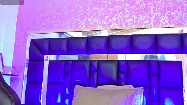 Snapshot of Sofia_martiin chatting on 09.13.25 Sofia martiin online show from 09.13.25