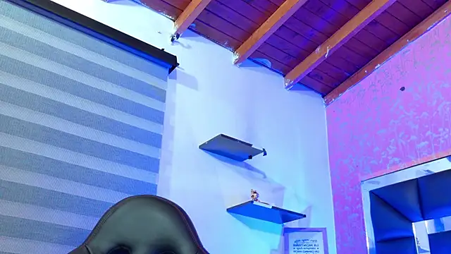 Snapshot of Sofia_martiin chatting on 09.26.25 Sofia martiin online show from 09.26.25