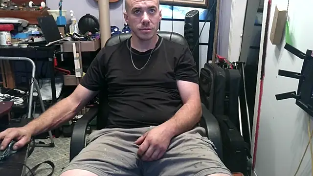 ScubaStevex online show from 11.06.25