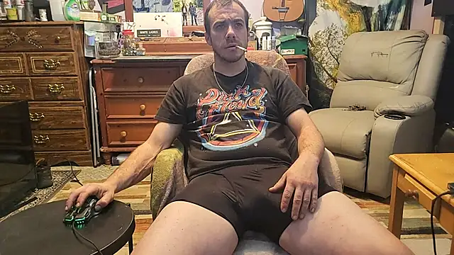 Snapshot of ScubaStevex chatting on 01.11.26 ScubaStevex online show from 01.11.26