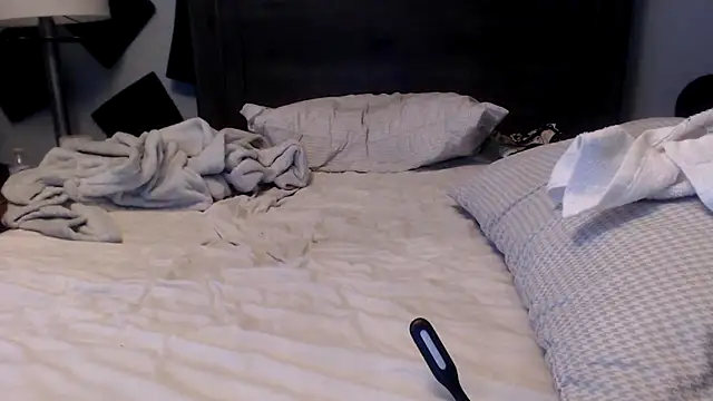 chased21 online show from 04.11.26