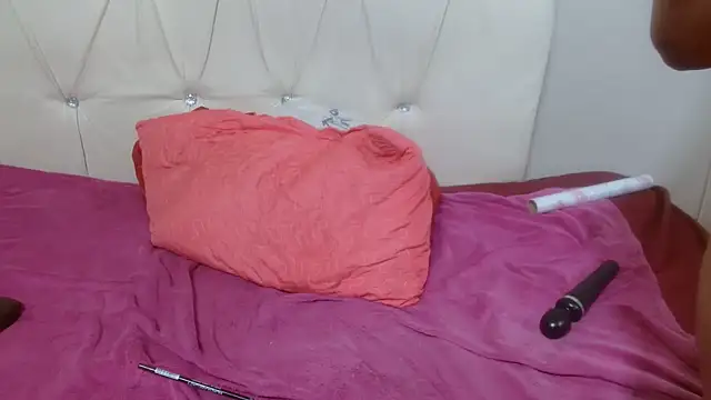 AuntyBigMadam87 online show from 09.09.25