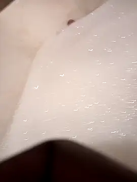 Snapshot of Lexwelll chatting on 03.17.25 Lexwelll online show from 03.17.25