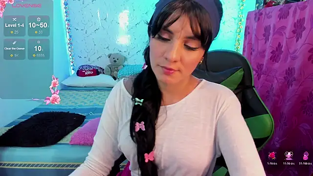 Snapshot of elissa_iris chatting on 10.28.25 elissa iris online show from 10.28.25