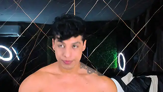 Owen Muzcle online show from 01.08.26