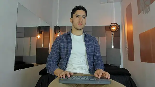 LiamNovak online show from 02.11.26