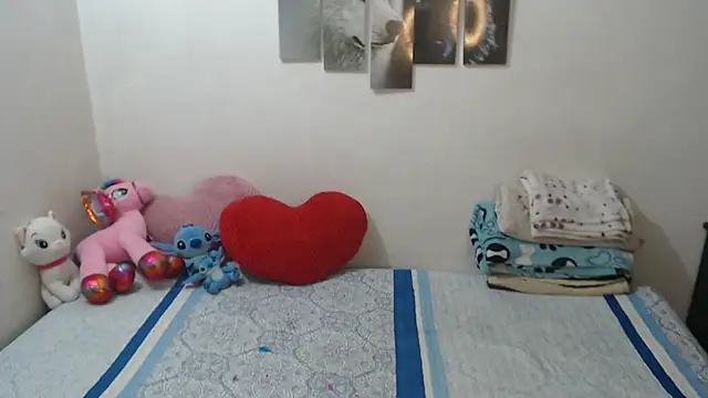 Snapshot of Pocahontas_Princess_ chatting on 09.18.25 Pocahontas Princess online show from 09.18.25