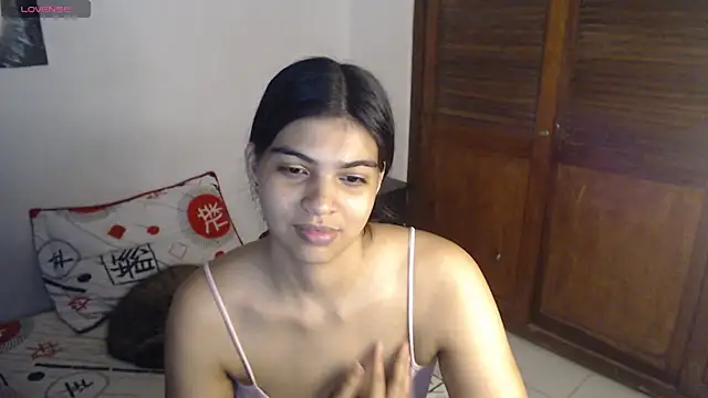 Snapshot of Pocahontas_Princess_ chatting on 10.18.25 Pocahontas Princess online show from 10.18.25